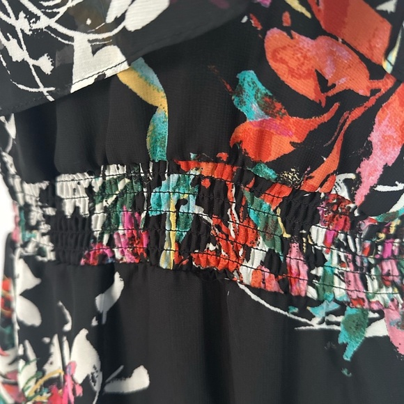 Studio JPR Black and Red Floral Maxi Dress and Elastic Waist (652) - Picture 7 of 11